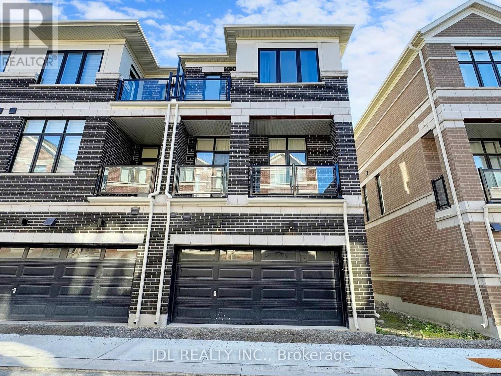Photo 46 of 72 Millman Lane, Richmond Hill ON