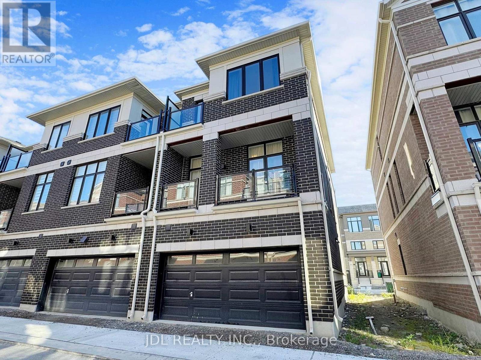 Photo 47 of 72 Millman Lane, Richmond Hill ON