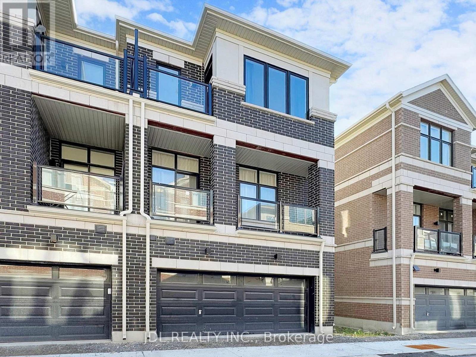 Photo 48 of 72 Millman Lane, Richmond Hill ON