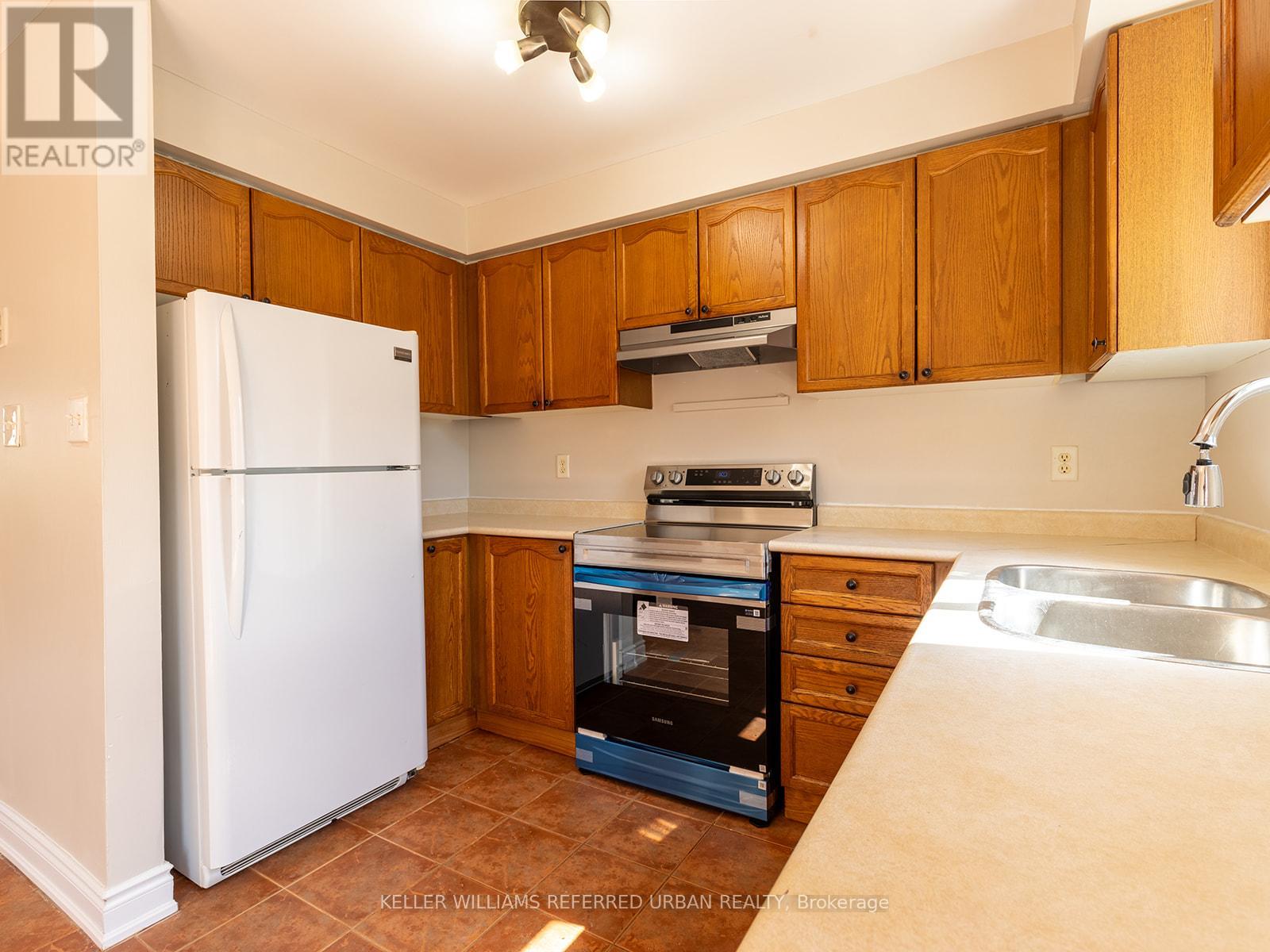 Photo 11 of 10 Coleman Drive, Barrie ON