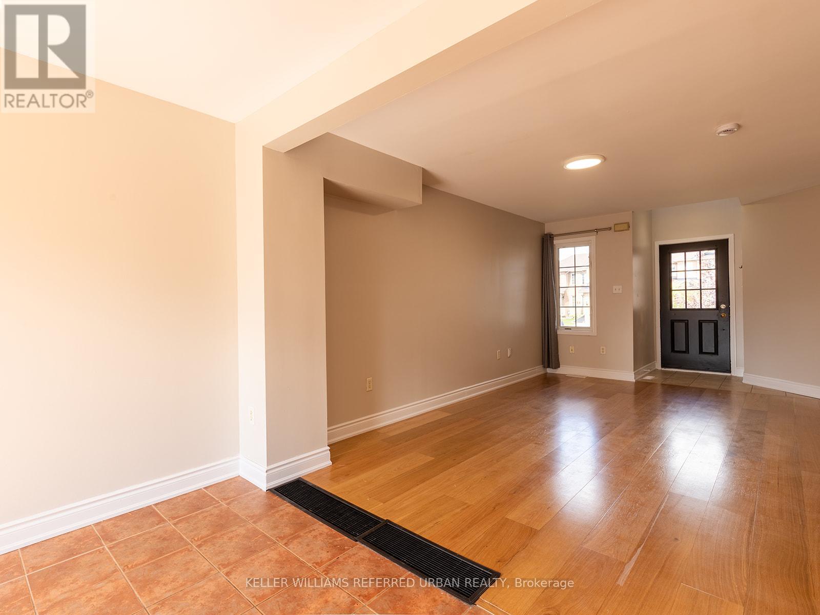 Photo 14 of 10 Coleman Drive, Barrie ON