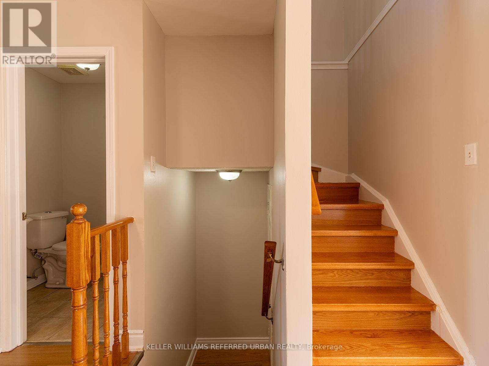 Photo 7 of 10 Coleman Drive, Barrie ON
