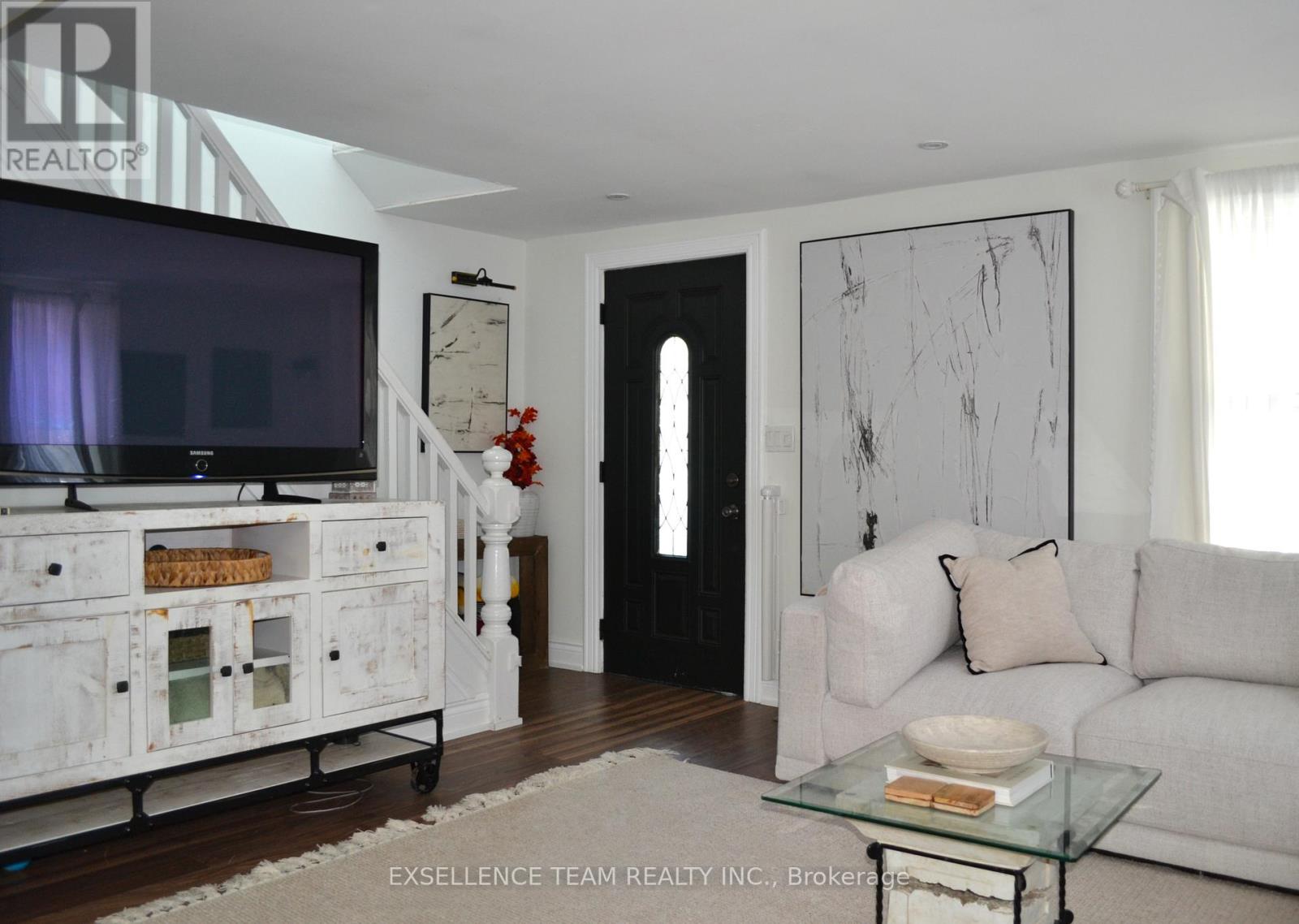 Photo 10 of 340 Sixth Street W, Cornwall ON