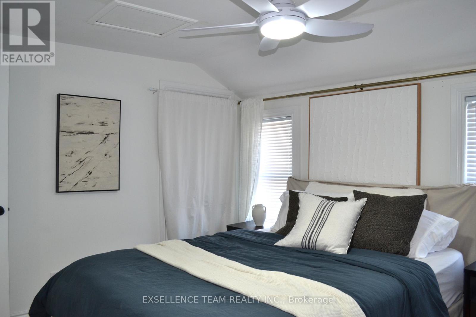 Photo 12 of 340 Sixth Street W, Cornwall ON