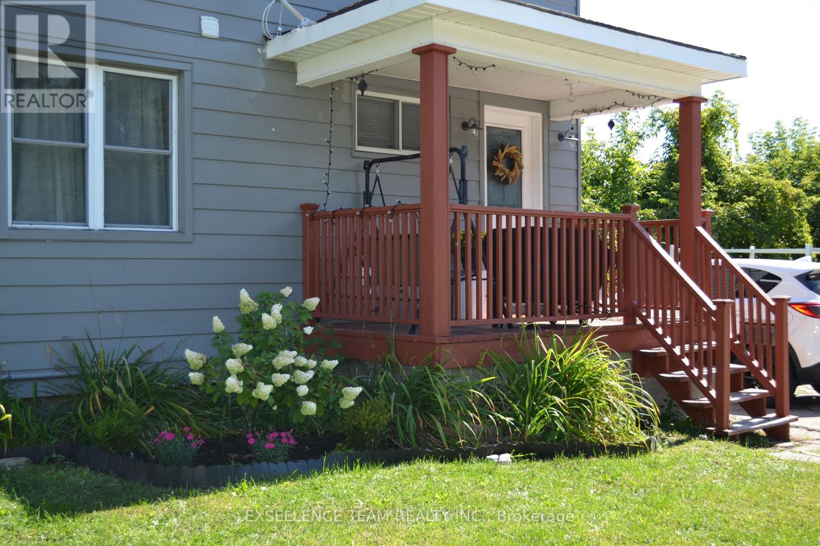 Photo 19 of 340 Sixth Street W, Cornwall ON