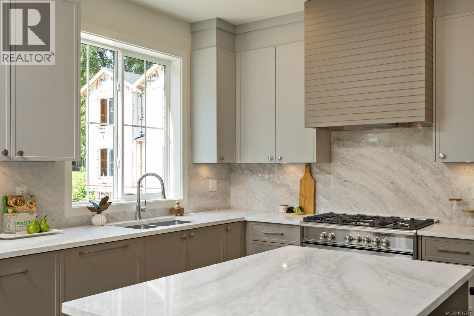 Photo 5 of 16 2770 Vantilburg Cres, Langford BC