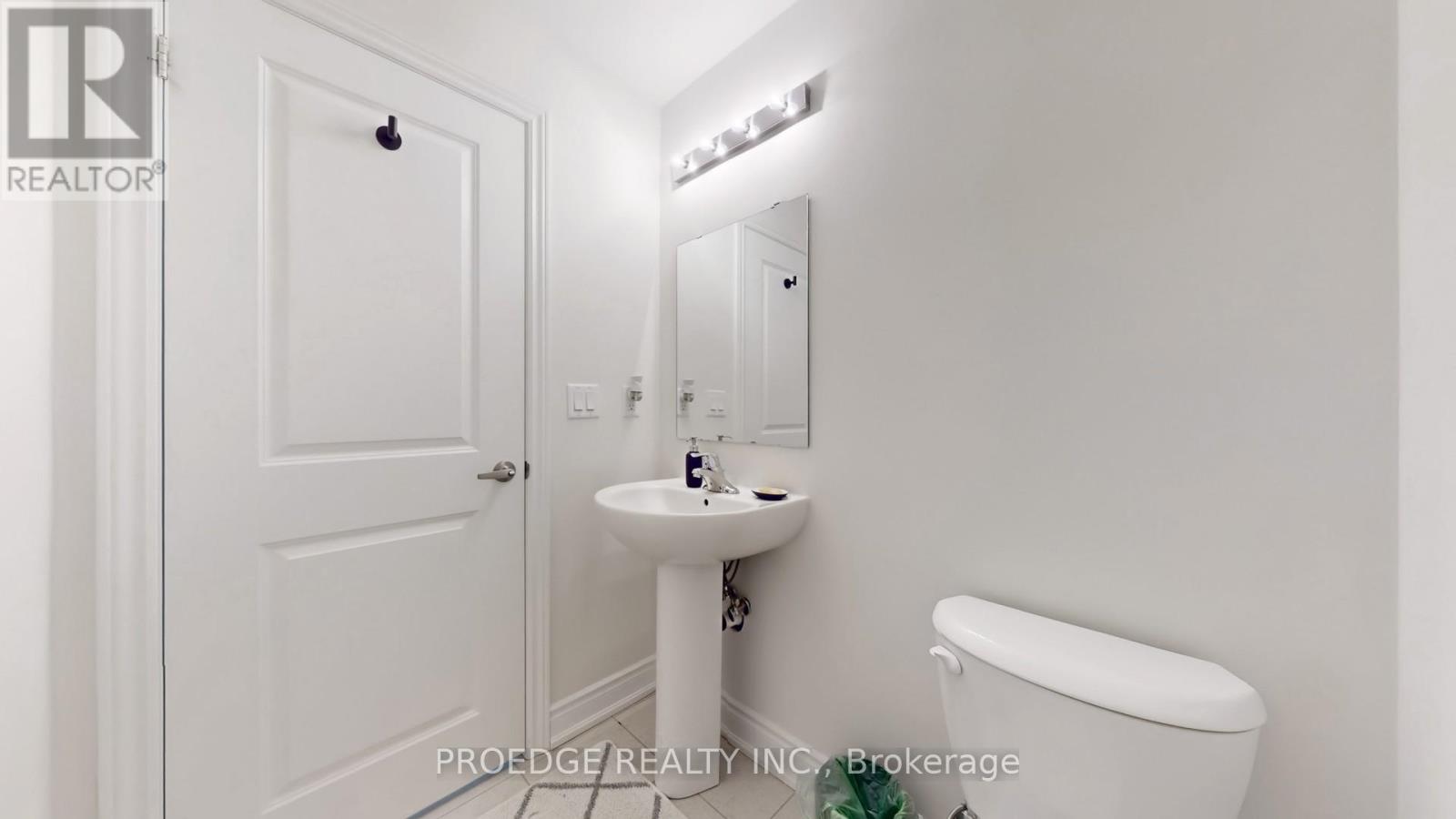 Photo 18 of 3227 Sixth Line, Oakville ON