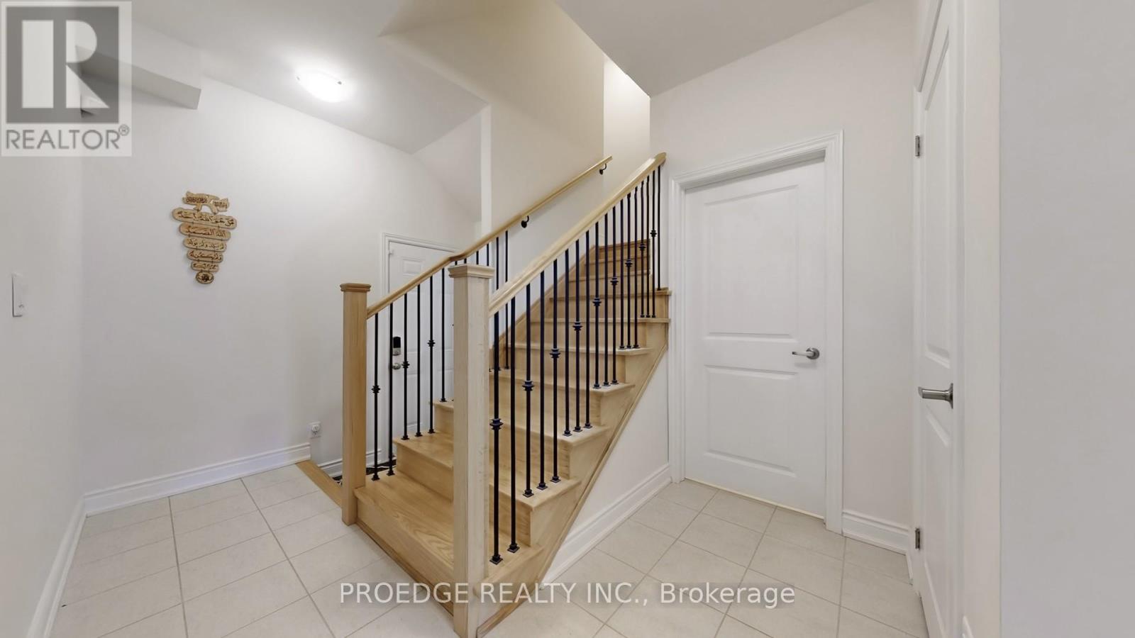 Photo 21 of 3227 Sixth Line, Oakville ON