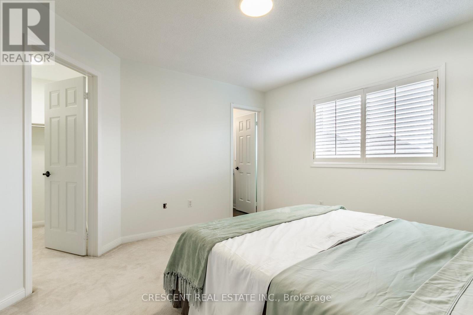 Photo 16 of 5971 Stonebriar Crescent, Mississauga ON
