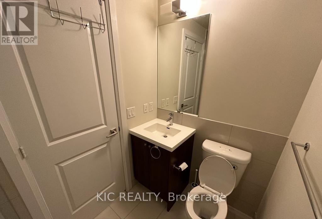 Photo 15 of 424 2 Old Mill Drive, Toronto ON