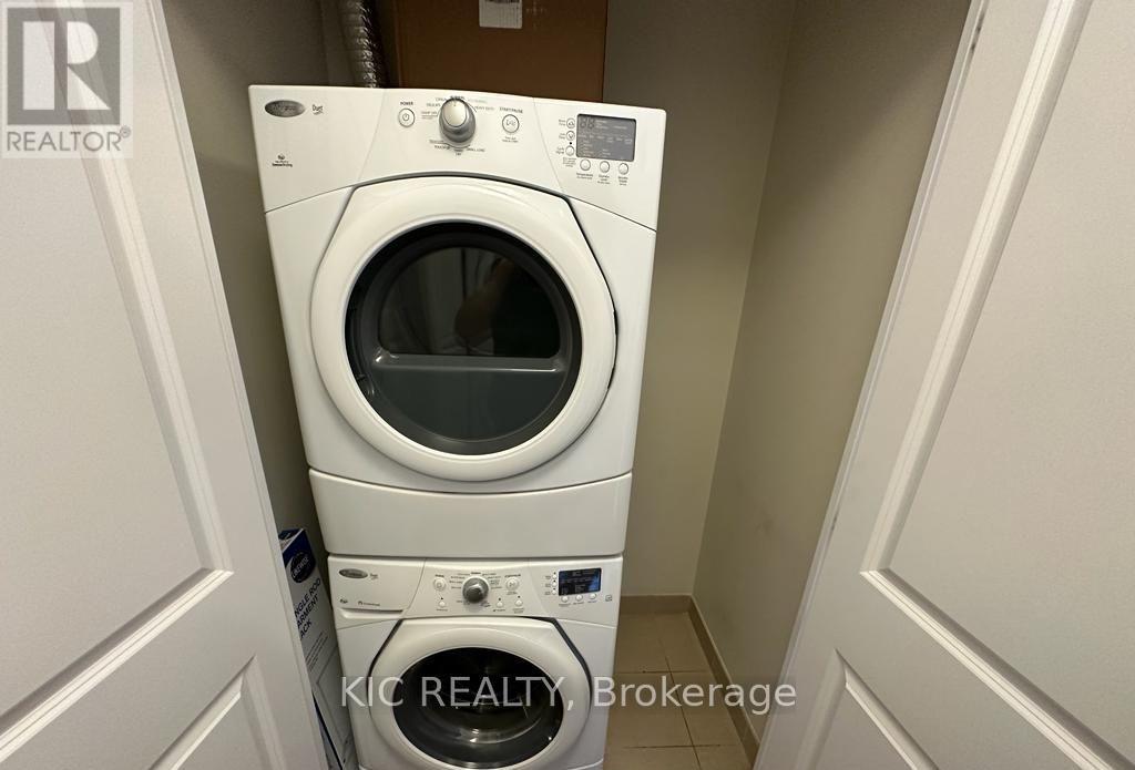 Photo 16 of 424 2 Old Mill Drive, Toronto ON