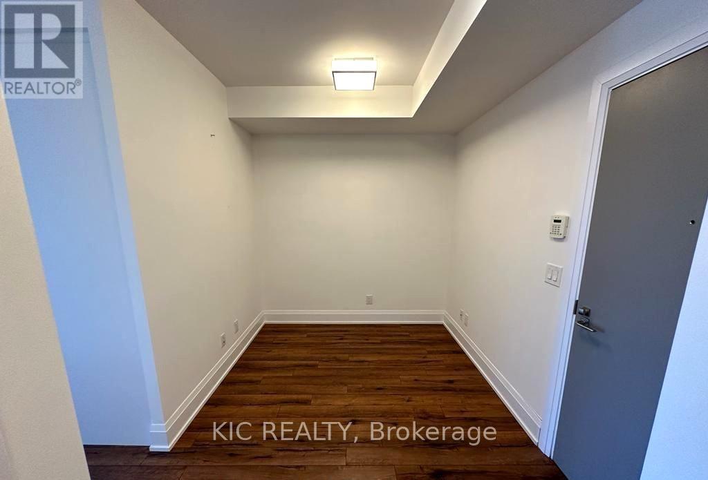 Photo 17 of 424 2 Old Mill Drive, Toronto ON