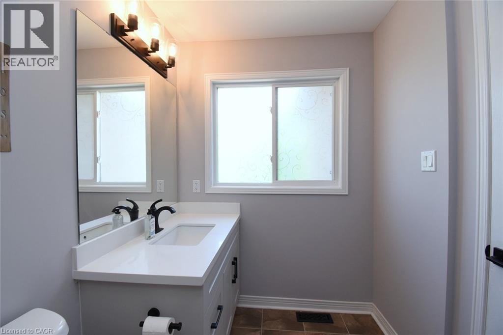 Photo 25 of 2980 Guire Common, Burlington ON