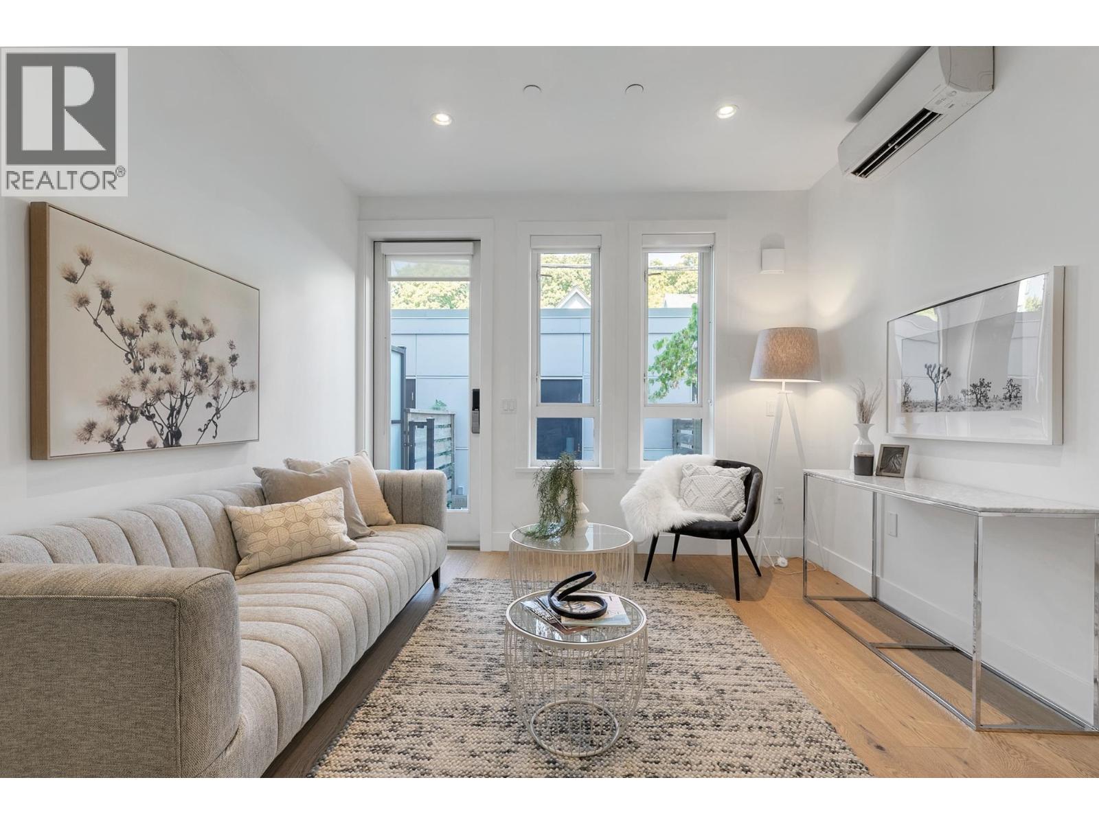 Photo 11 of 2431 W Broadway Street, Vancouver BC