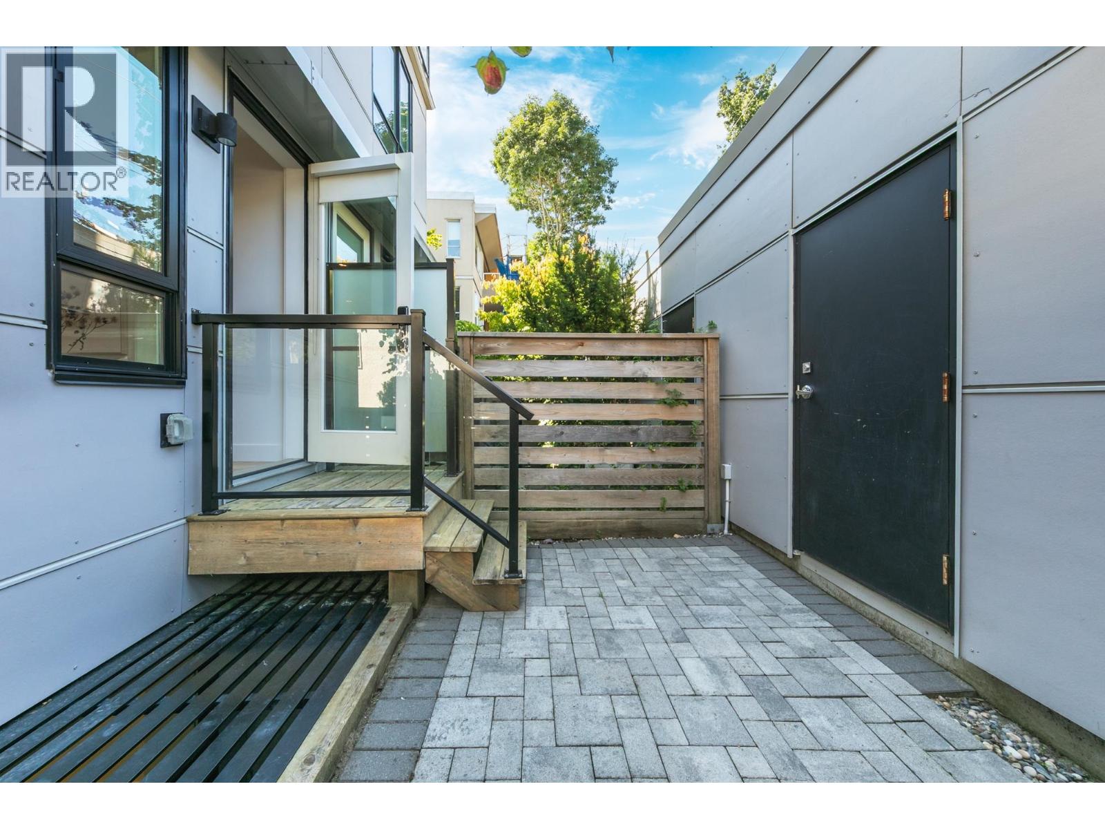 Photo 17 of 2431 W Broadway Street, Vancouver BC