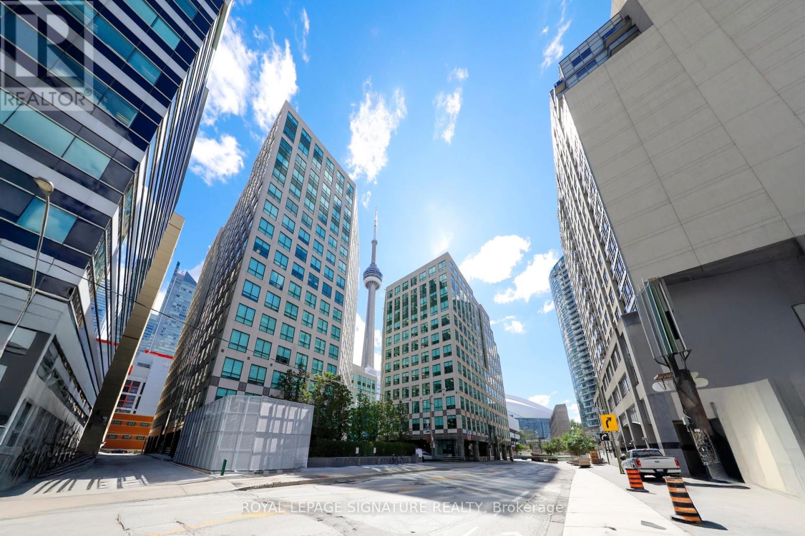 Photo 33 of 343 250 Wellington Street W, Toronto ON