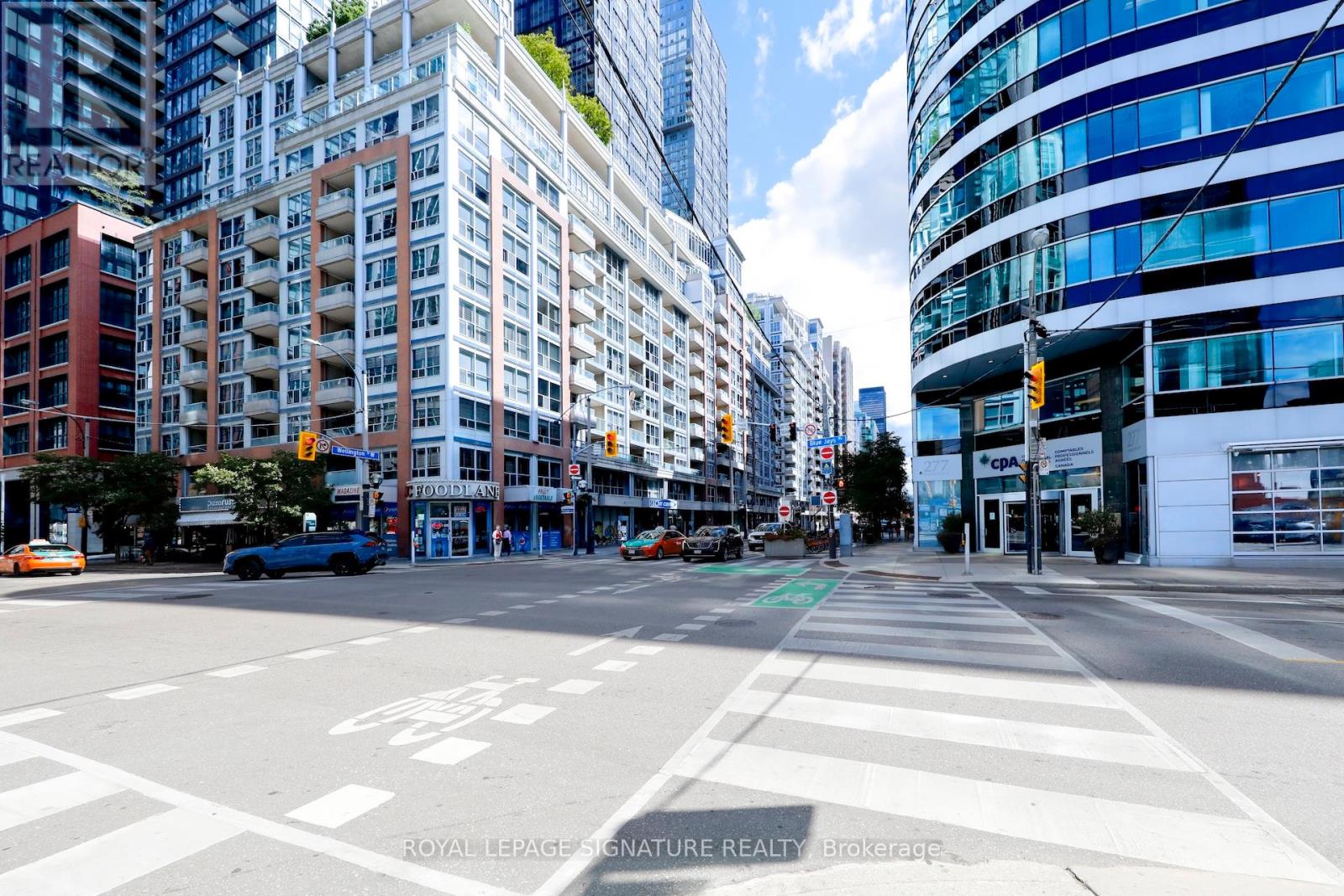 Photo 27 of 343 250 Wellington Street W, Toronto ON