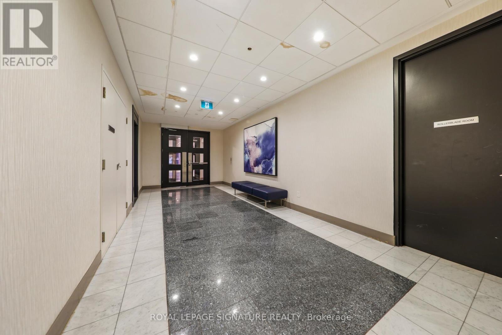 Photo 24 of 343 250 Wellington Street W, Toronto ON