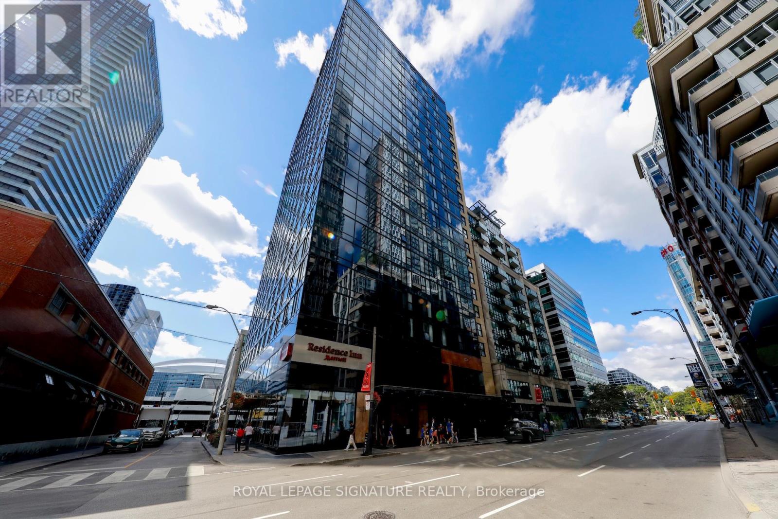 Photo 36 of 343 250 Wellington Street W, Toronto ON