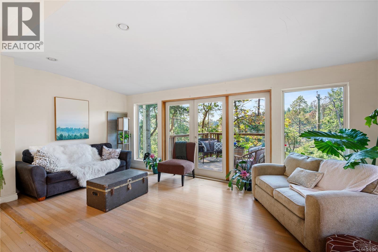 2545 Florence Lake Rd, Langford