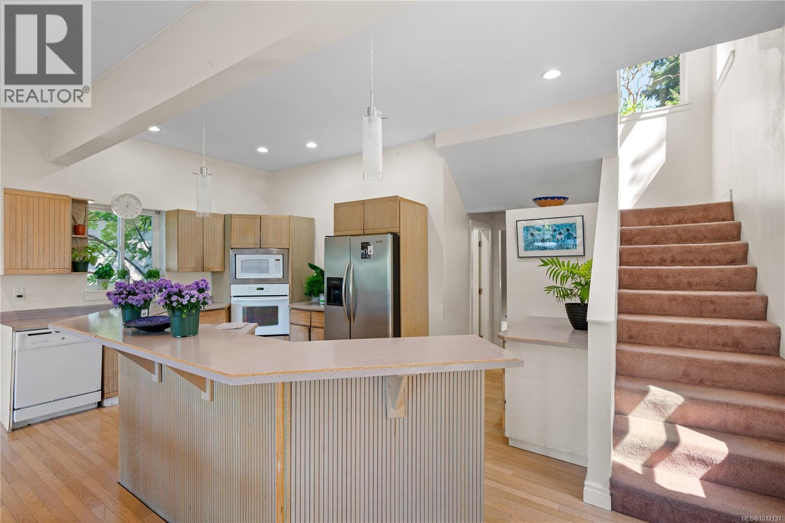 2545 Florence Lake Rd, Langford