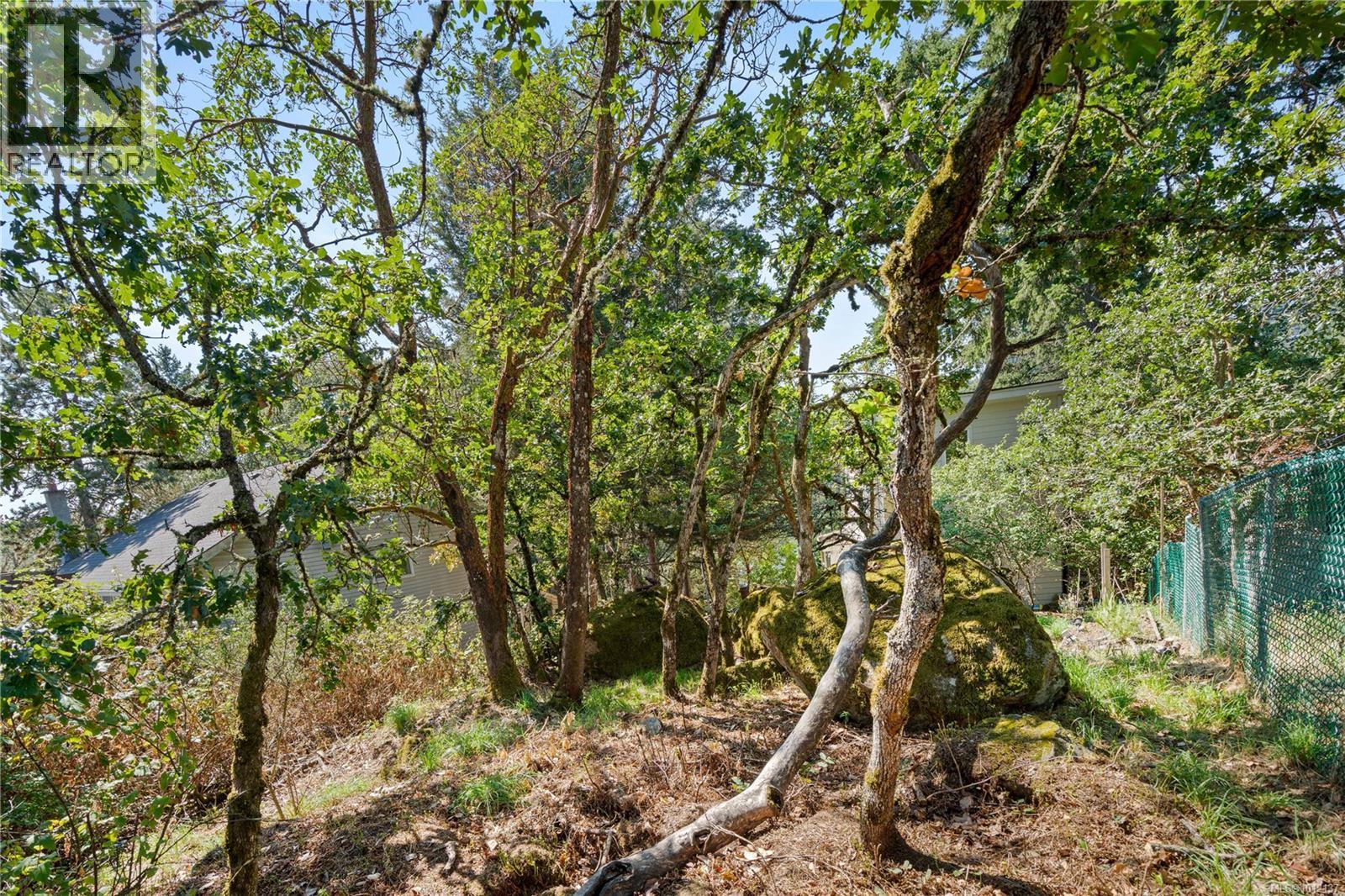 2545 Florence Lake Rd, Langford