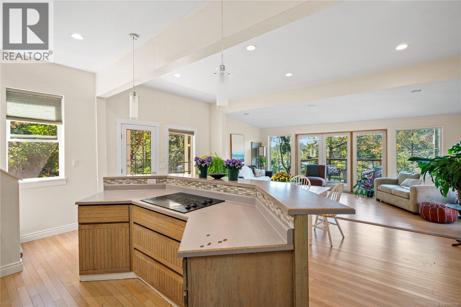 2545 Florence Lake Rd, Langford