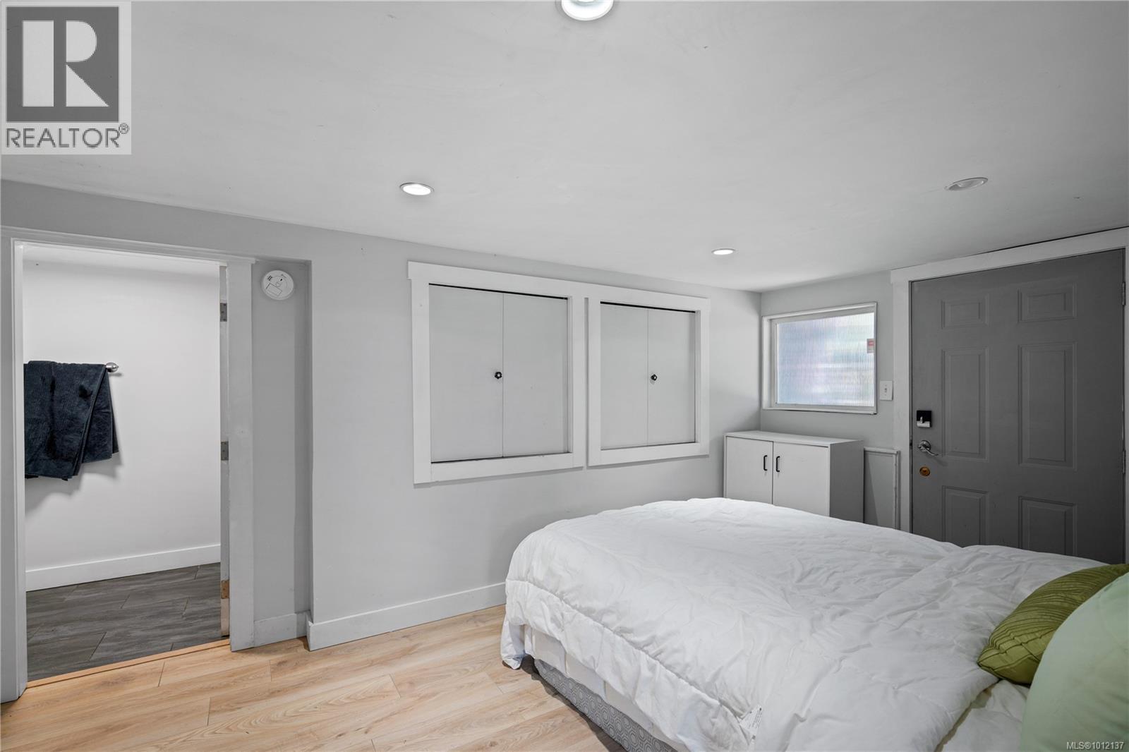 2545 Florence Lake Rd, Langford