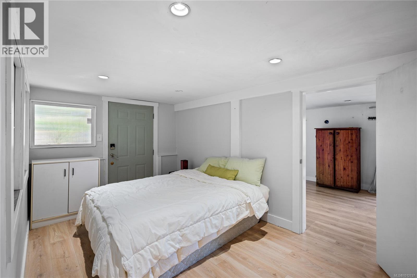 2545 Florence Lake Rd, Langford