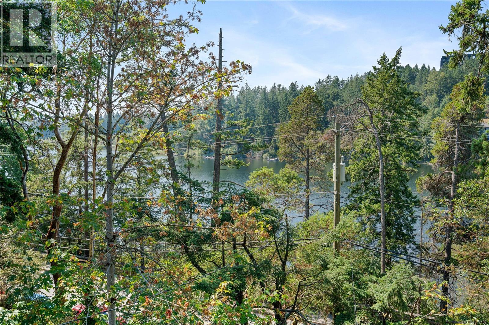 2545 Florence Lake Rd, Langford