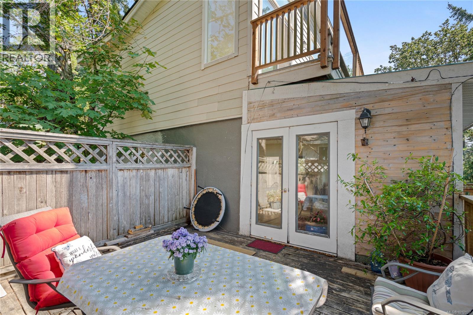 2545 Florence Lake Rd, Langford