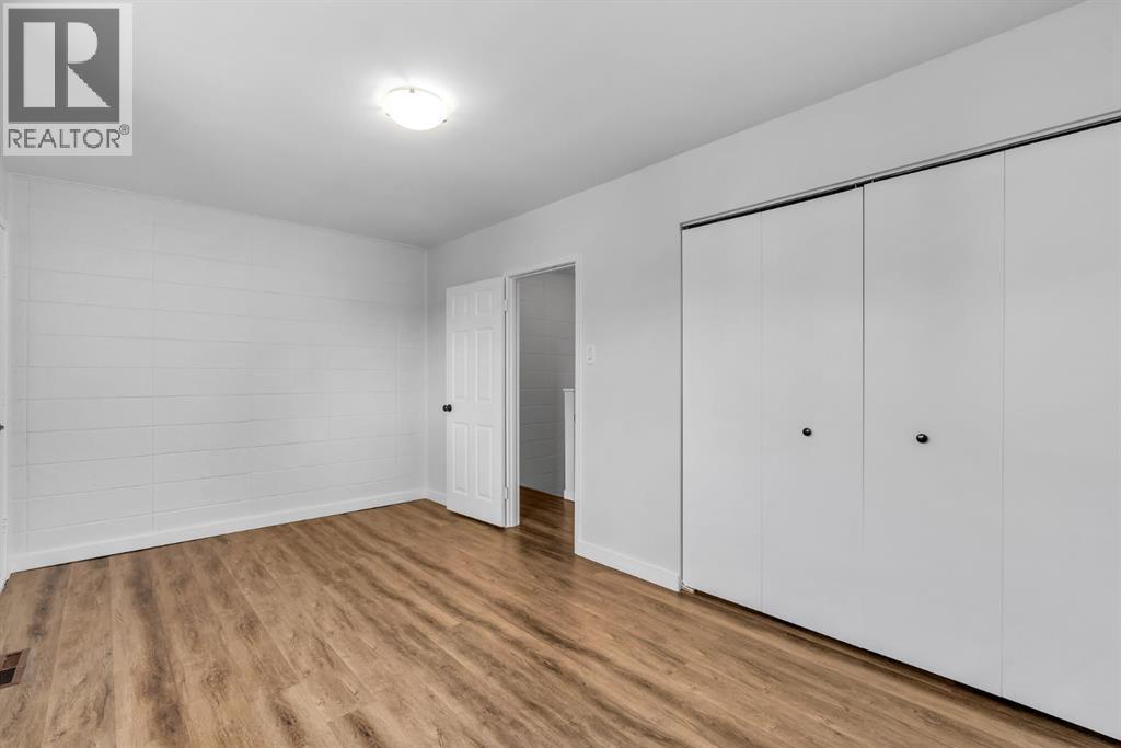 Single Family House for Sale in    Street NE Vista Heights Calgary 