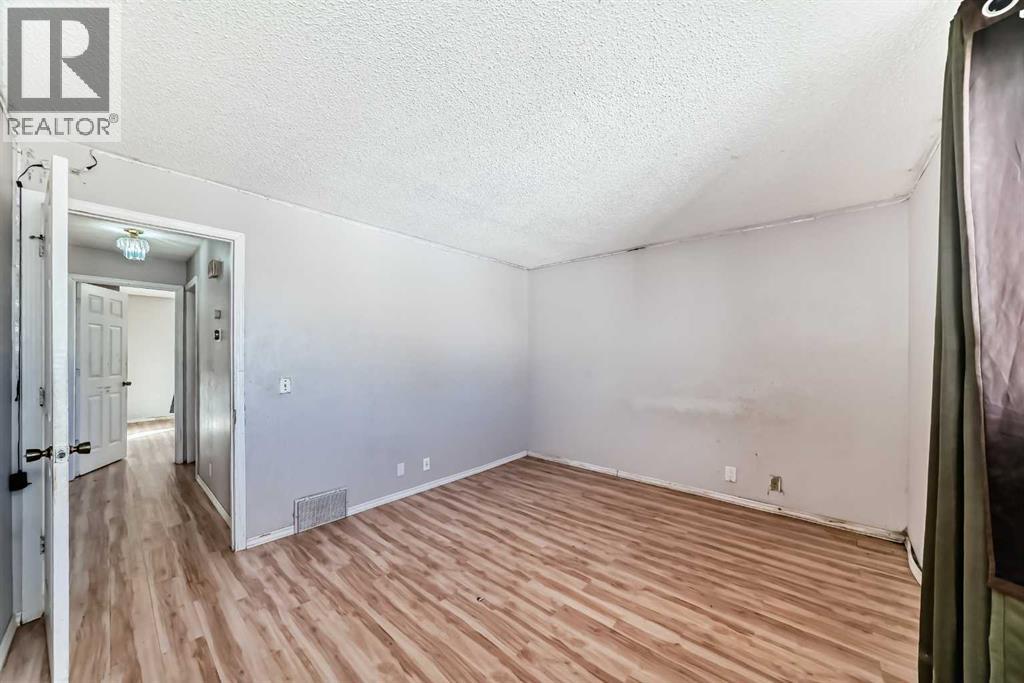 Photo 16 of 231 Falton Drive Ne, Calgary AB