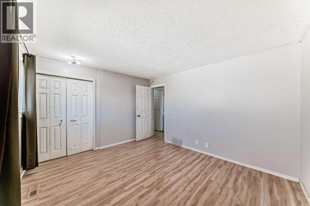 Photo 15 of 231 Falton Drive Ne, Calgary AB