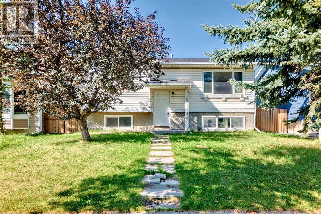Photo 1 of 231 Falton Drive Ne, Calgary AB