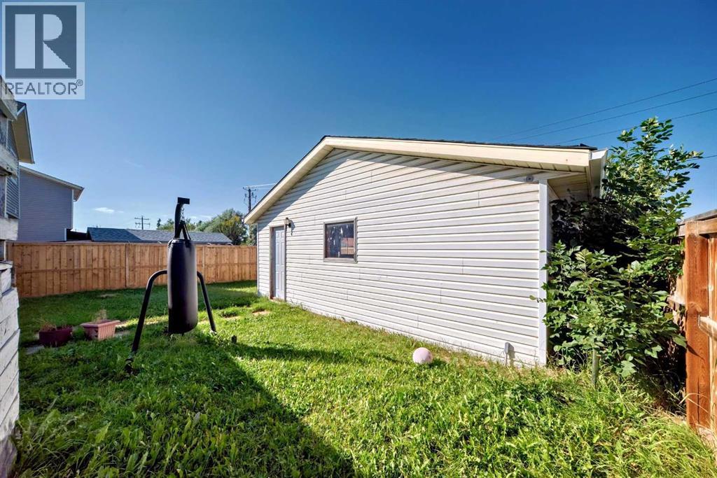 Photo 47 of 231 Falton Drive Ne, Calgary AB