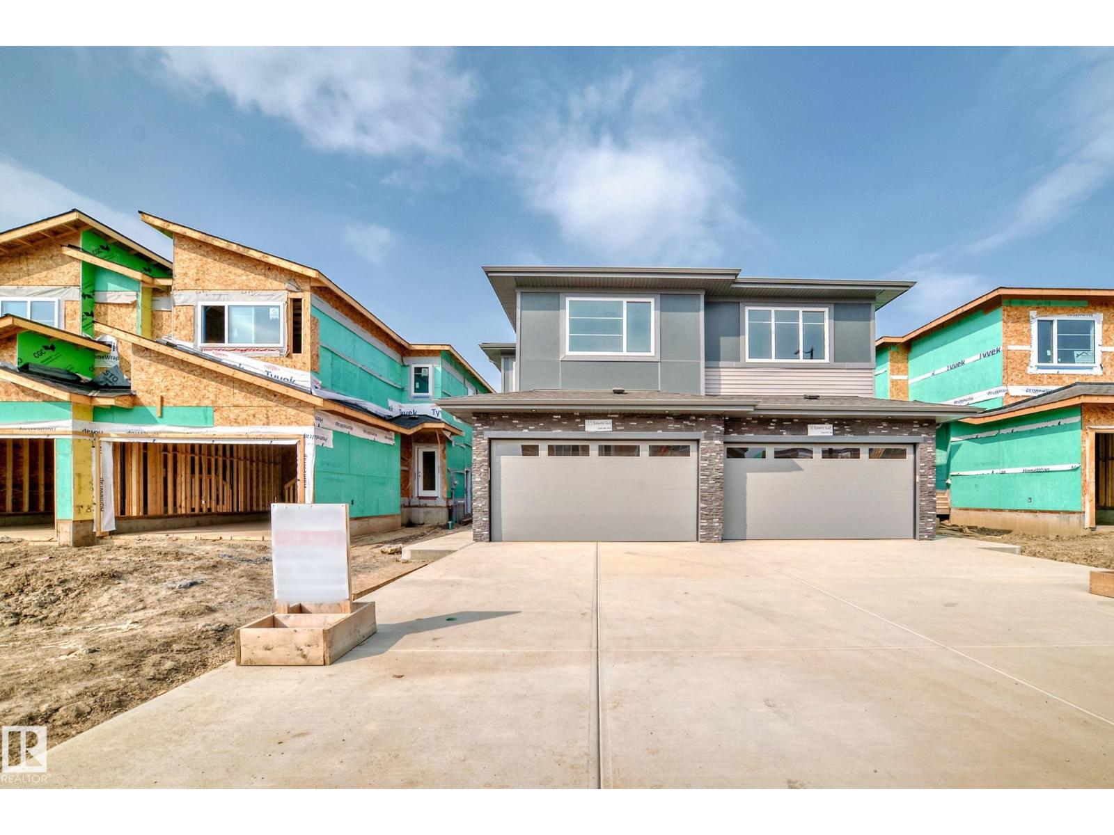 Photo 1 of 49 Patriot Wy, Spruce Grove AB