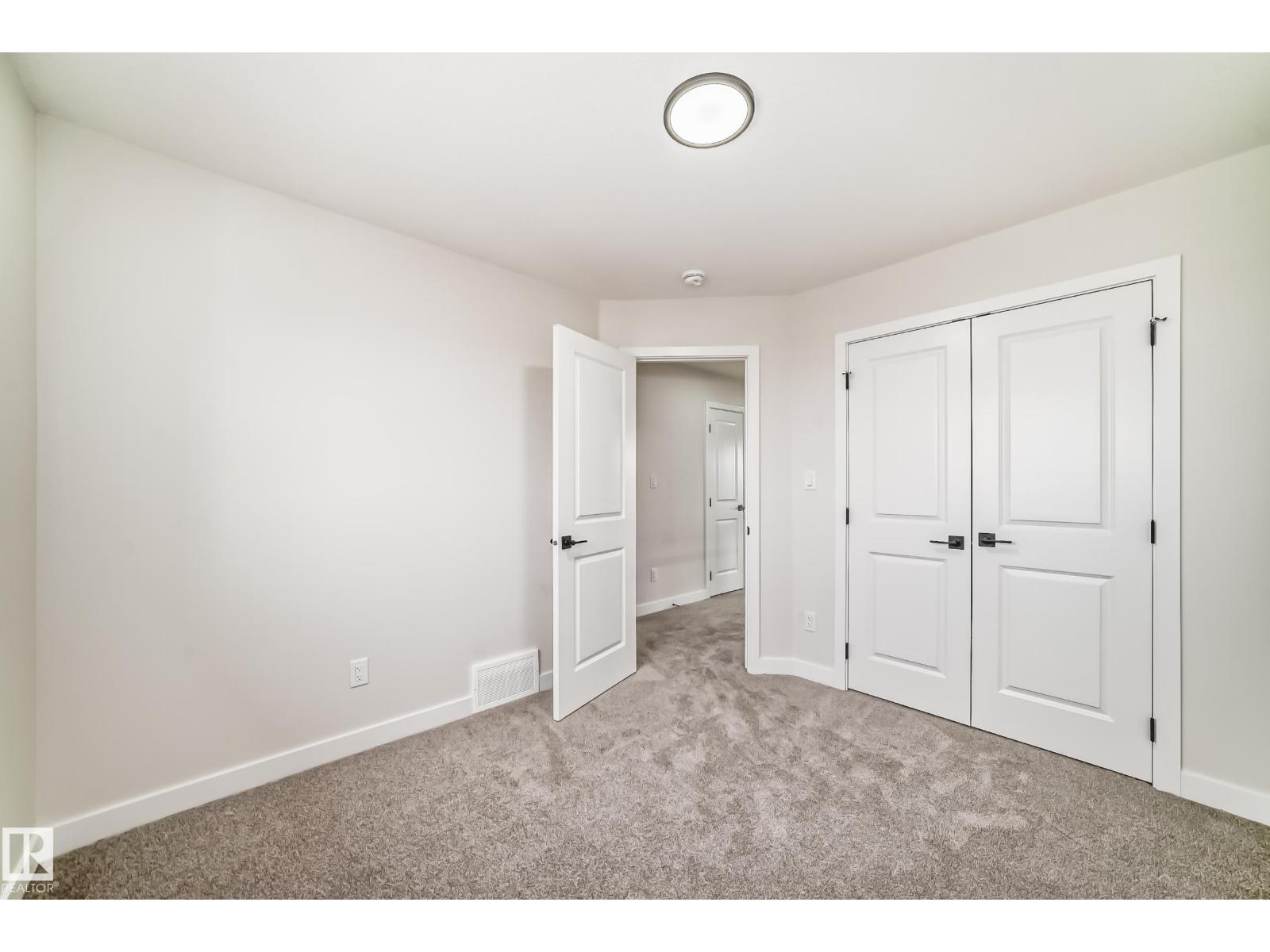 Photo 26 of 49 Patriot Wy, Spruce Grove AB