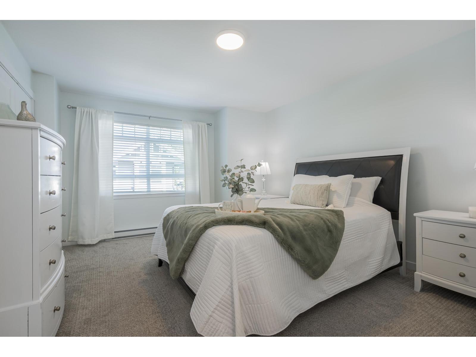 Photo 22 of 28 2979 156 Street, Surrey BC