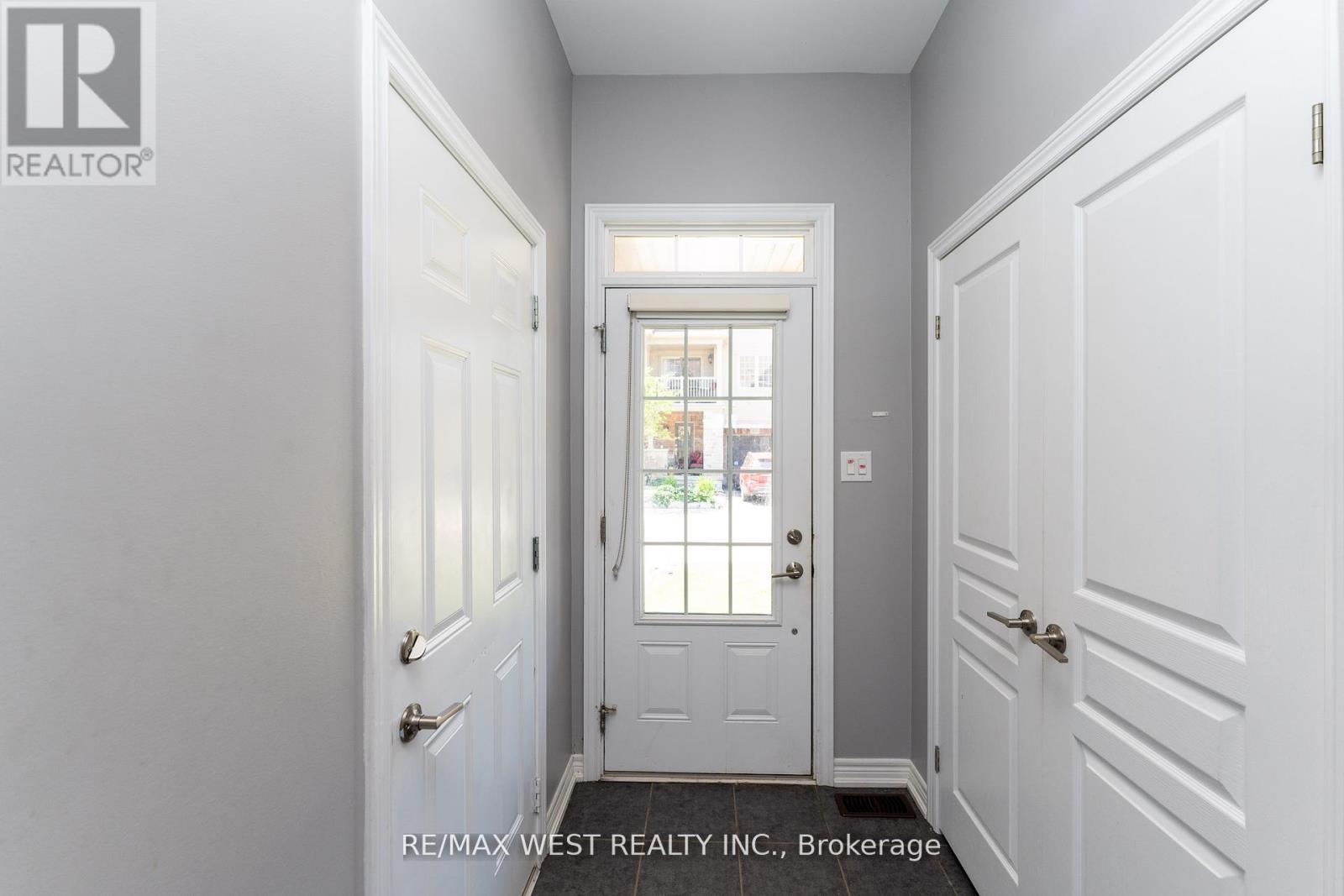 Photo 15 of 515 Winston Road, Grimsby ON