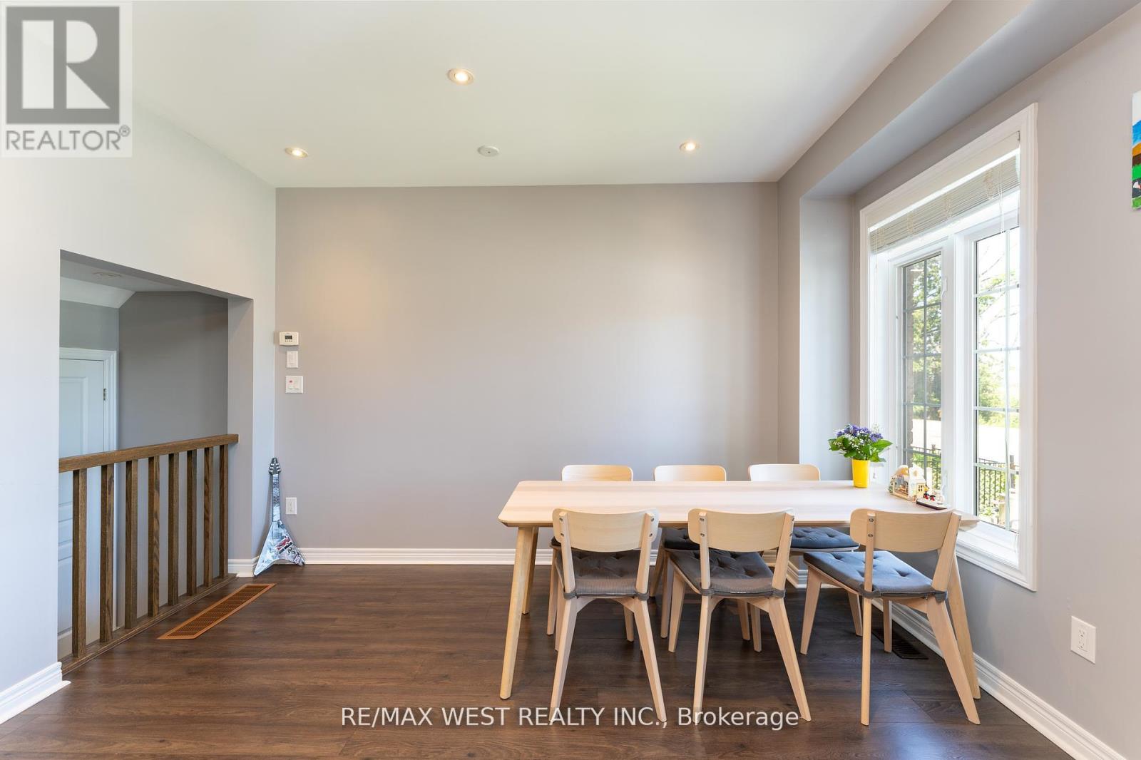 Photo 23 of 515 Winston Road, Grimsby ON