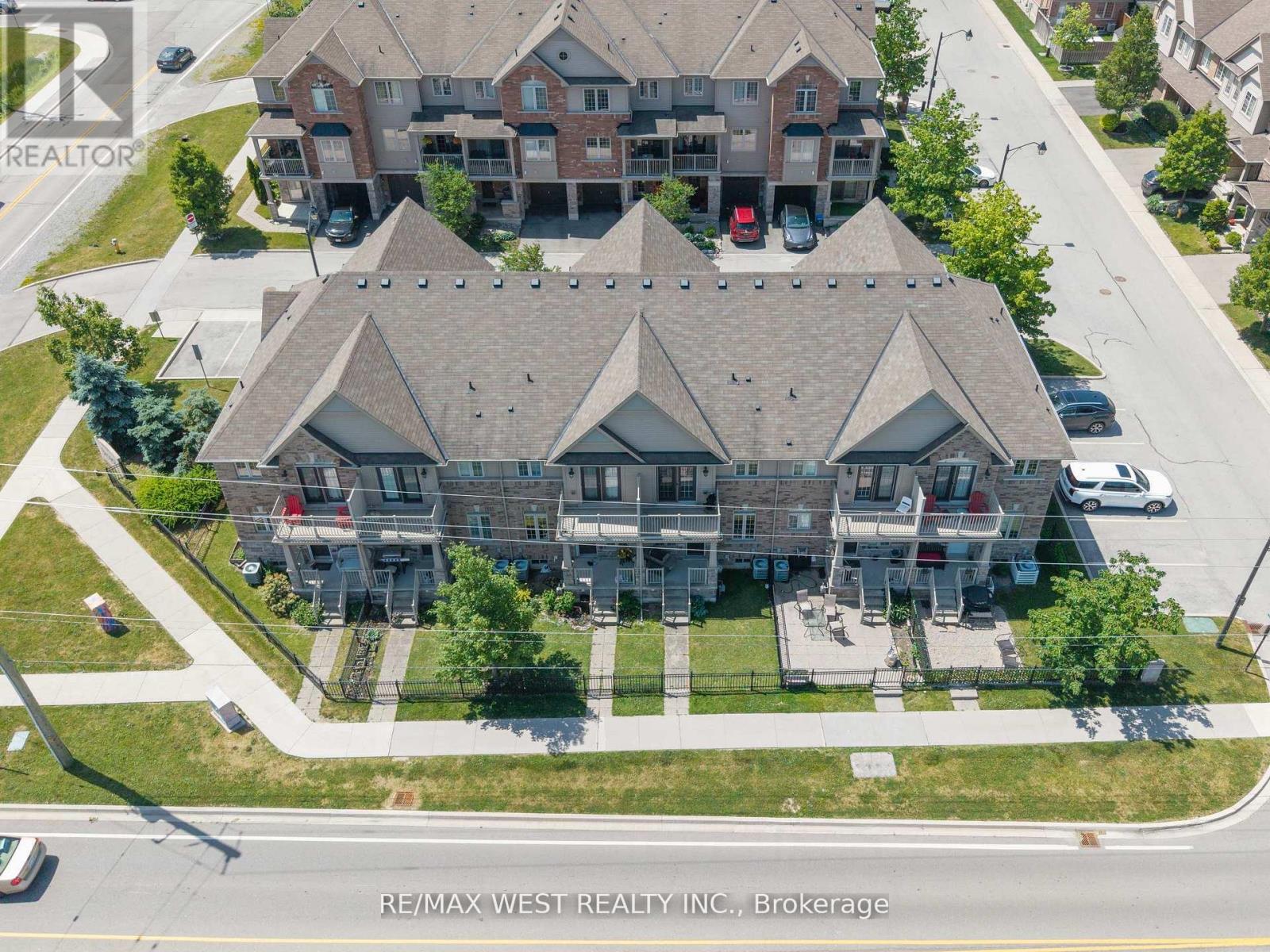 Photo 3 of 515 Winston Road, Grimsby ON