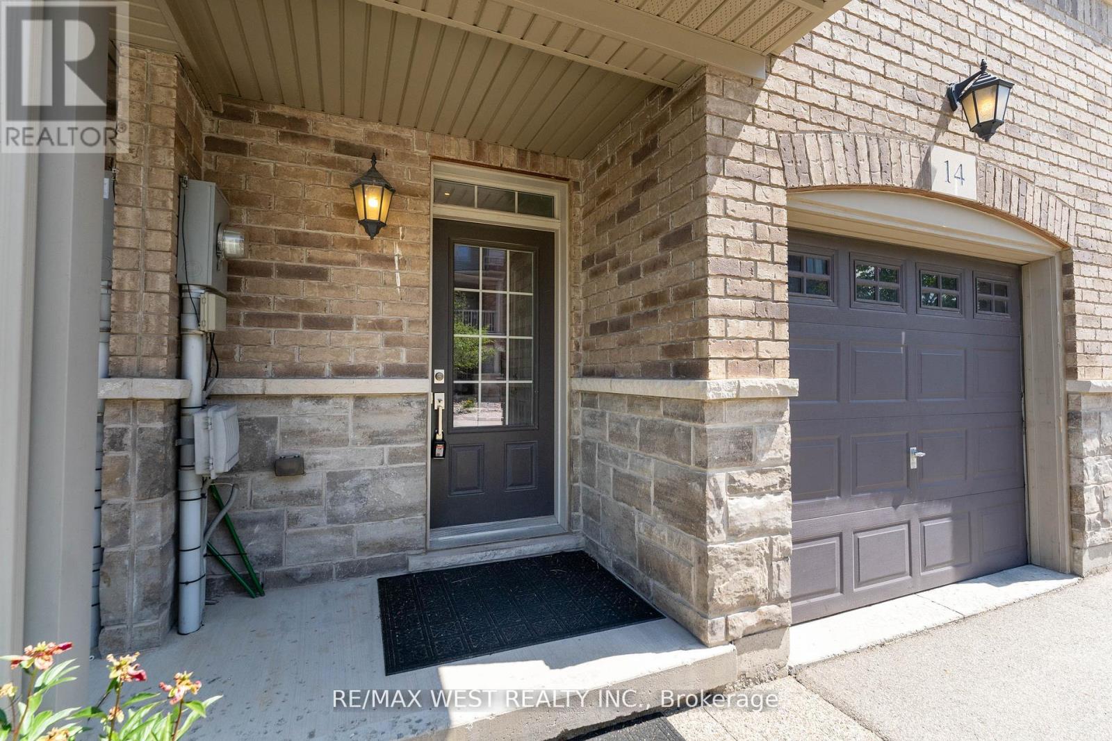Photo 4 of 515 Winston Road, Grimsby ON