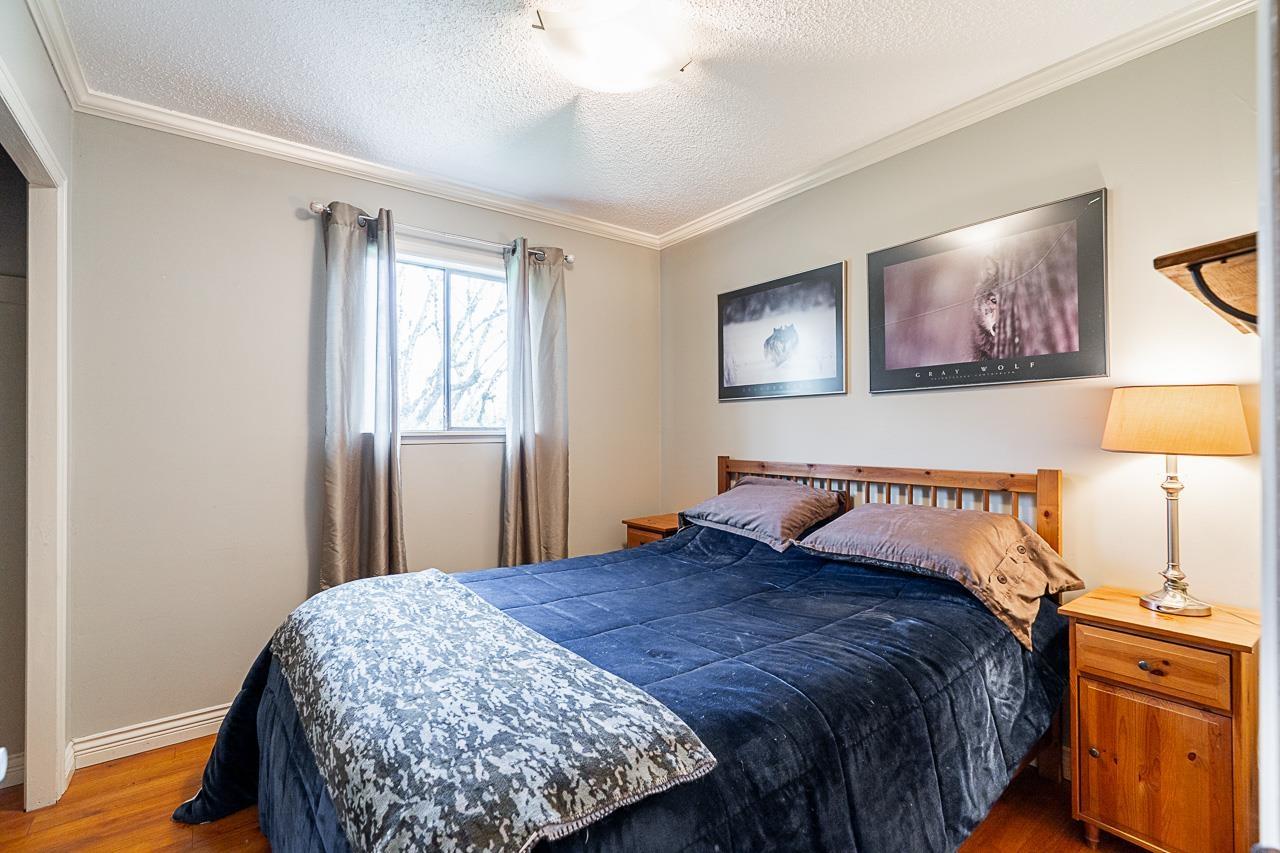 Photo 13 of 2527 256 Street, Langley BC
