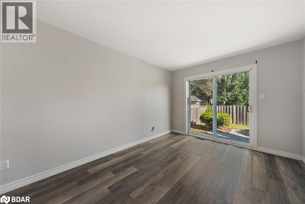 Photo 11 of 94 Buchanan Street, Barrie ON