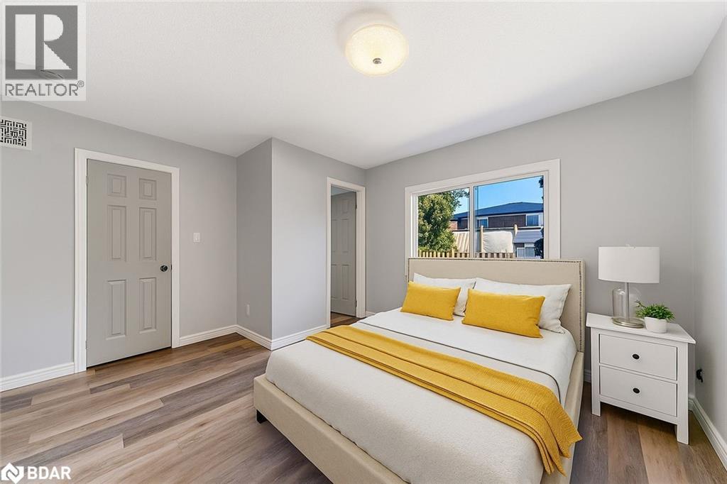 Photo 20 of 94 Buchanan Street, Barrie ON