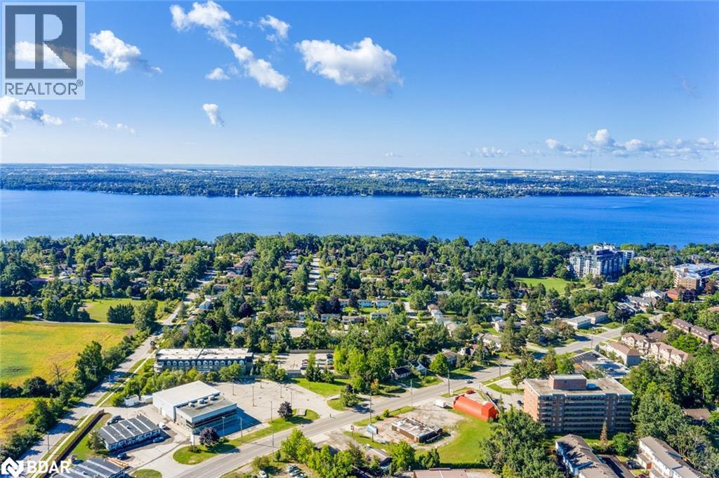 Photo 38 of 94 Buchanan Street, Barrie ON
