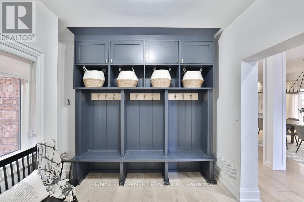 Photo 14 of 3424 Skipton Lane, Oakville ON
