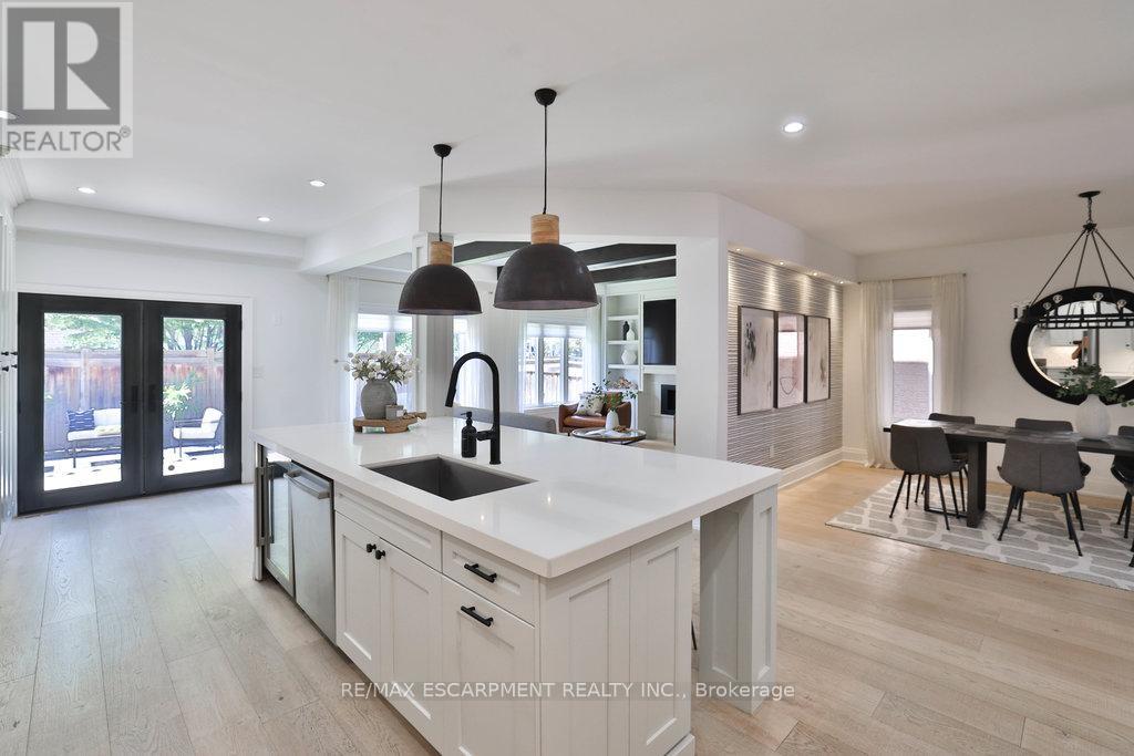 Photo 10 of 3424 Skipton Lane, Oakville ON