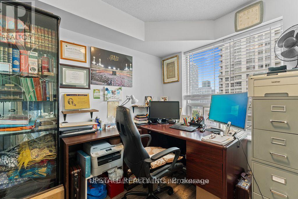 Photo 25 of 1208 325 Webb Drive, Mississauga ON